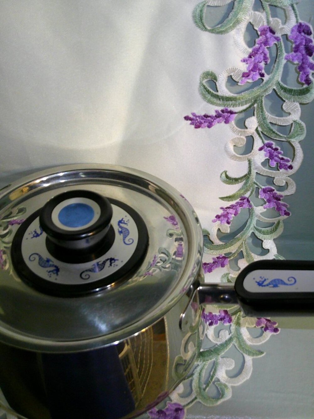 Vtg 1960s Revere Ware Neptune Seahorses on Lid & Handle Fondue Pot w Lid